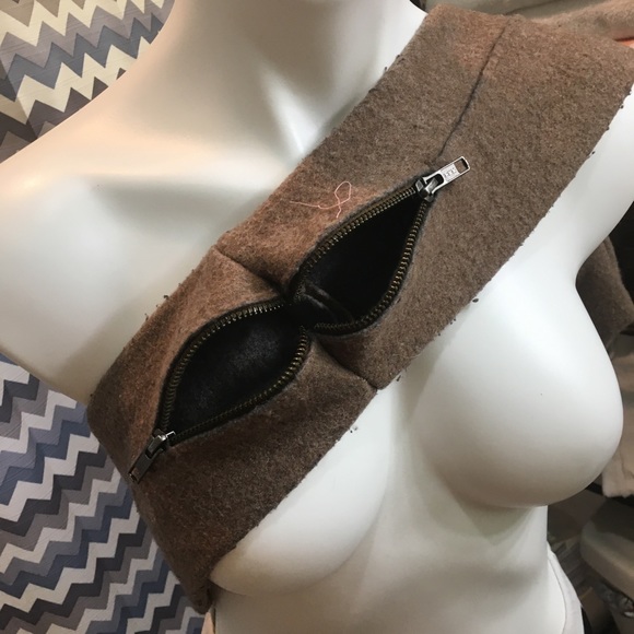 AndrewsAbyss repurposed coat sling bag - Picture 2 of 5